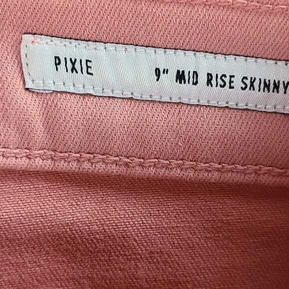 New EDWIN Women's (27) Petal Pink Pixie Mid Rise Skinny Jeans $148 - Picture 12 of 16